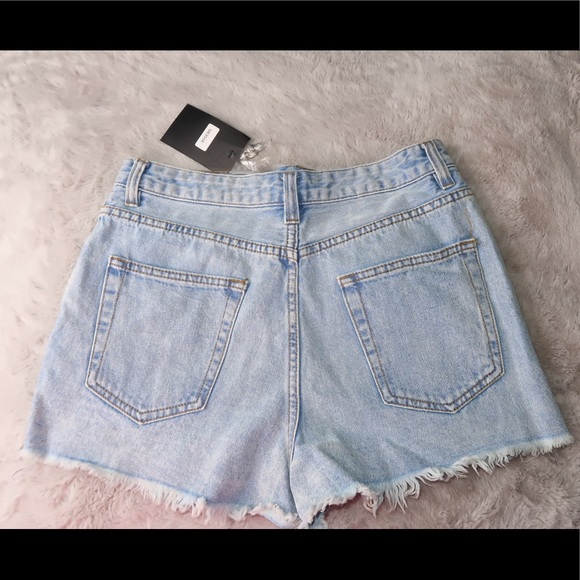 Distressed high waisted denim shorts - Picture 2 of 2